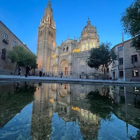 Callejon Del Greco Parking Gratuito Toledo Buitenkant foto